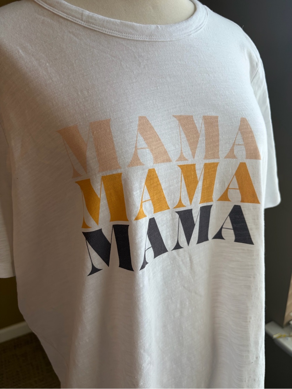 Isabel Maternity Mama Graphic Tee- XL, Mom Life, Retro Groovy Boho Casual NWT